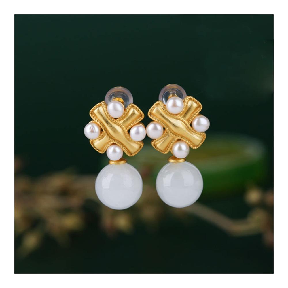 Elegante Weiße Jade-Perlenohrringe mit antikem Gold-Charme für Damen - Handgefertigt - 1 Paar