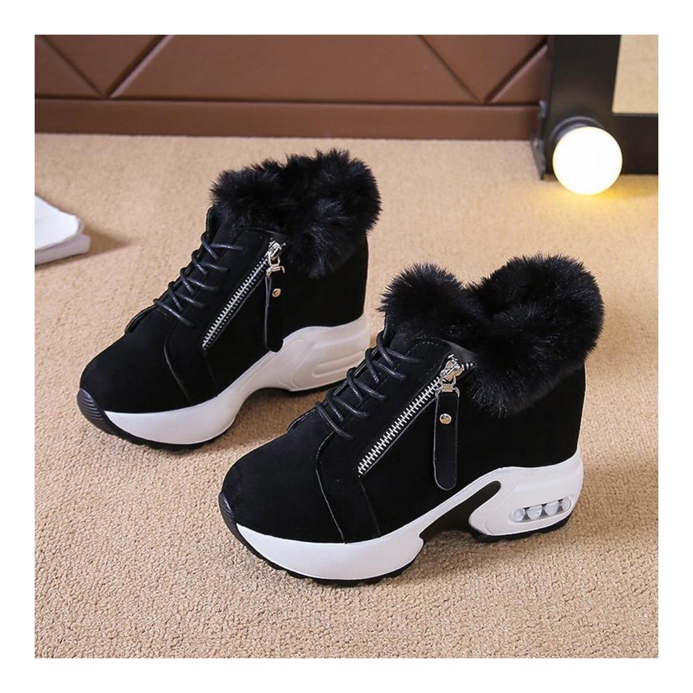 Tritt mit Stil auf! Hochleistungs-Squashschuhe für Damen – Ultimativer Komfort und Halt. Perfekt für den Court und darüber hinaus. Holen Sie sich Ihre heute