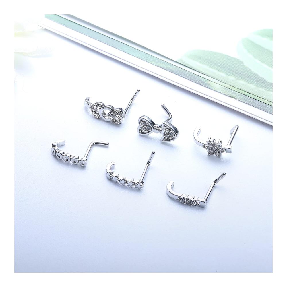 Entdecken Sie die Schönheit der Ringe Exquisite Auswahl an Nasenpiercings in Stern Herz und Blumenform aus Edelstahl mit Zirkonia-Verzierungen von LOLIAS! Perfektes Accessoire für Damen