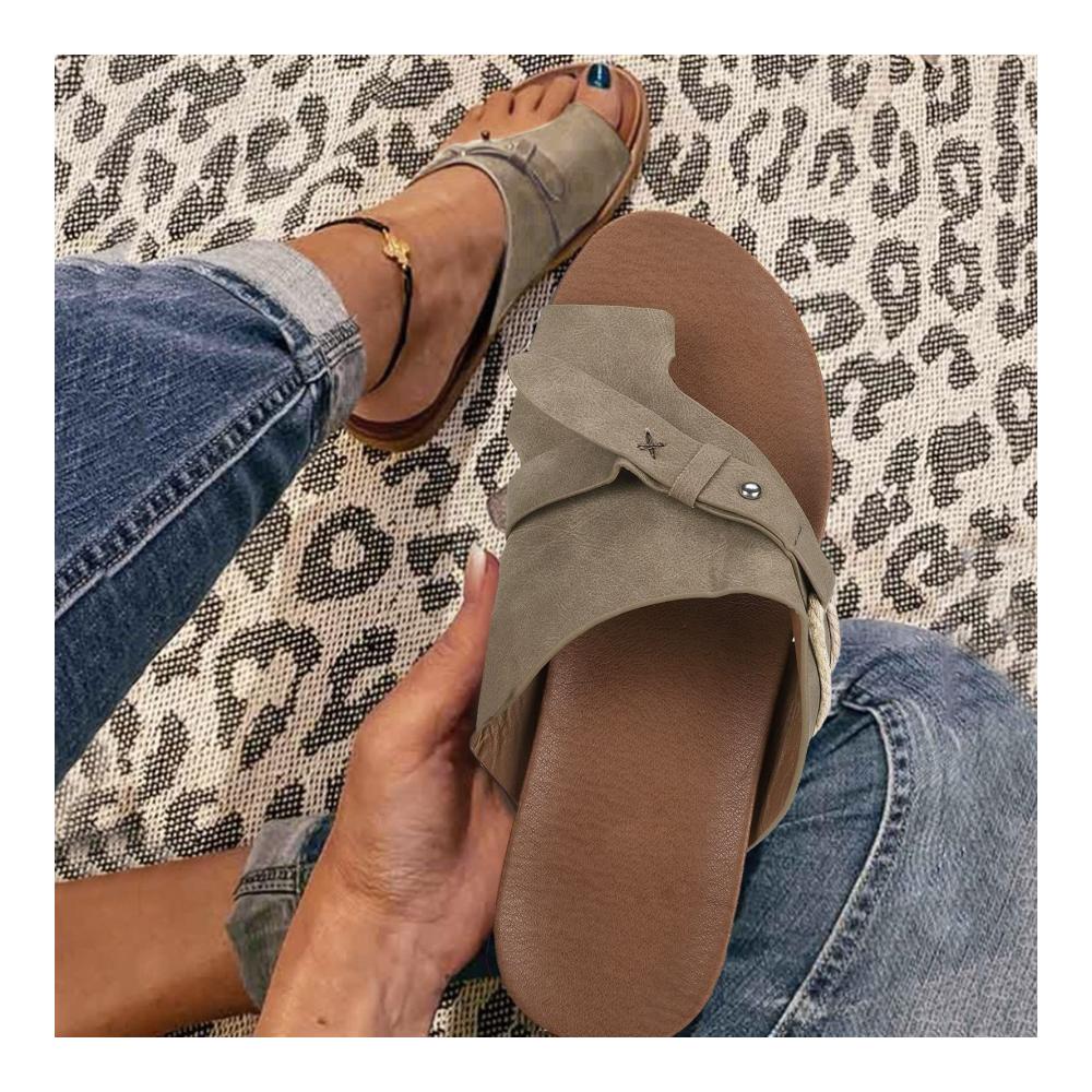 Stilvolle Damen Flip Flops Bequeme Leder Zehentrenner mit Plateau und Lack-Design | Modische Pantoletten für den Sommer | Sandalen für Strand und Freizeit