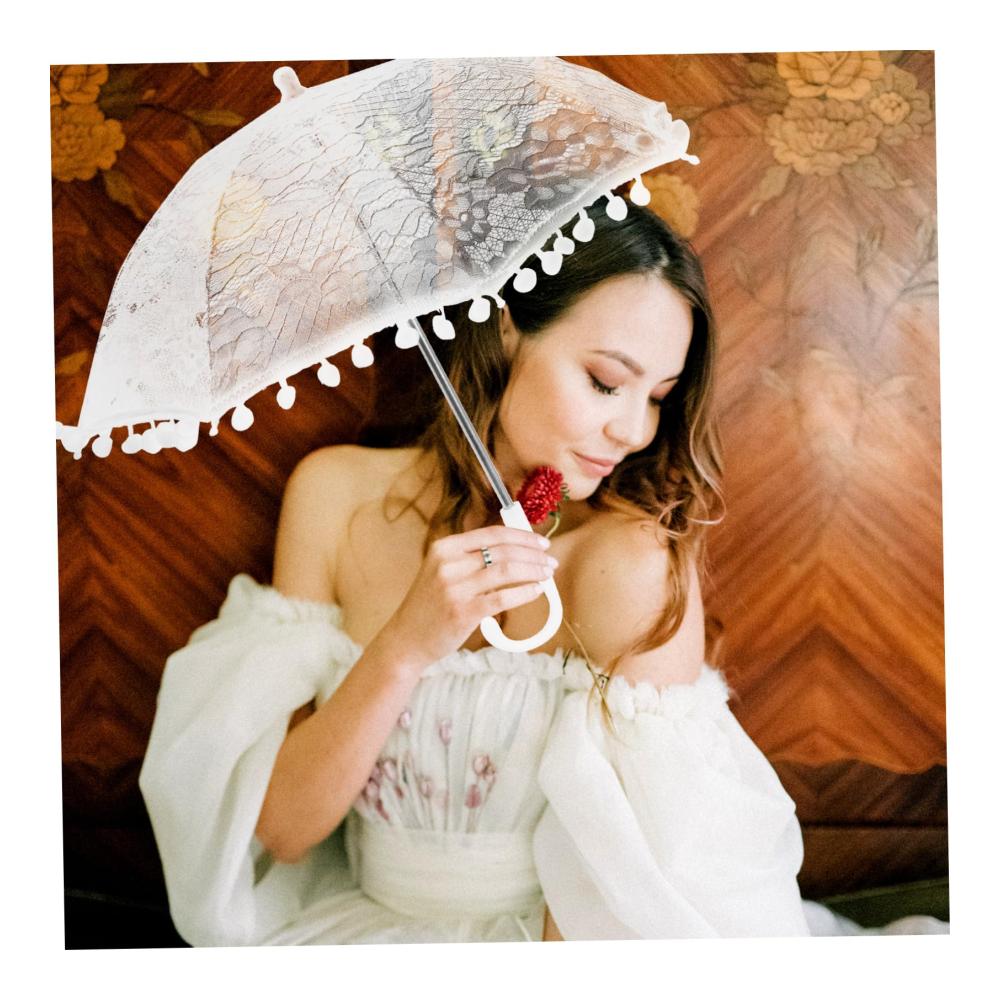 Entdecken Sie den zeitlosen Charme Stockschirme für stilvolle Mädchen. Vintage-Design mit Spitze perfekt als Geschenk für Blumenmädchen Hochzeiten und mehr