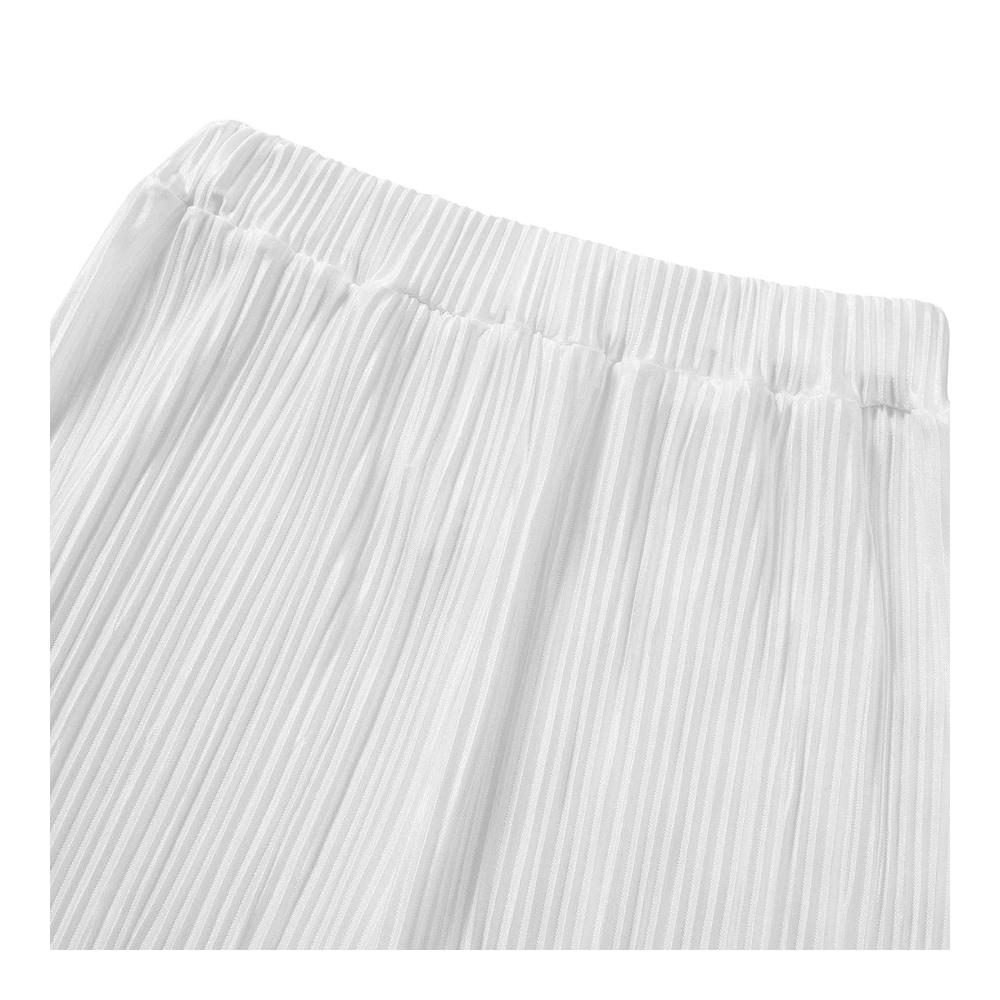 Entdecken Sie zeitlose Eleganz Damen Hosenanzug Set mit Plissee Outfit und eleganter Bluse. Perfekt für Fashionistas die Stil und Komfort schätzen. Jetzt erhältlich