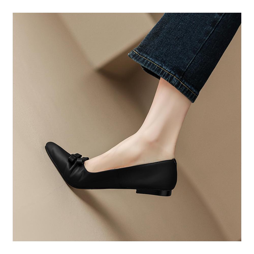 Erhalten Sie zeitlose Eleganz Echte Leder Ballerinas für Damen Komfort trifft Stil mit runder Spitze und mühelosem Hineinschlüpfen