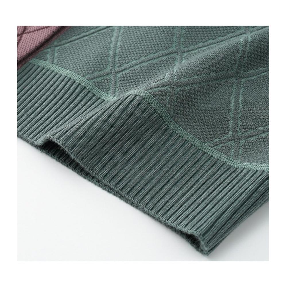 Elegante Strickjacken Trendige Damenweste mit V-Ausschnitt ärmellos und locker geschnitten. Perfekte Winterjacke und Oberbekleidung für stilvolle Mütter