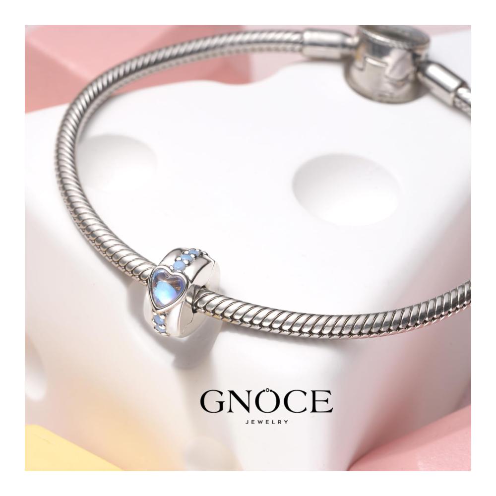 Entdecken Sie die Magie Bead Charms für zeitlose Eleganz! Schmücken Sie Ihre Armbänder und Halsketten mit unseren zauberhaften Perlencharms. Perfekt für die Familie perfekt für Sie