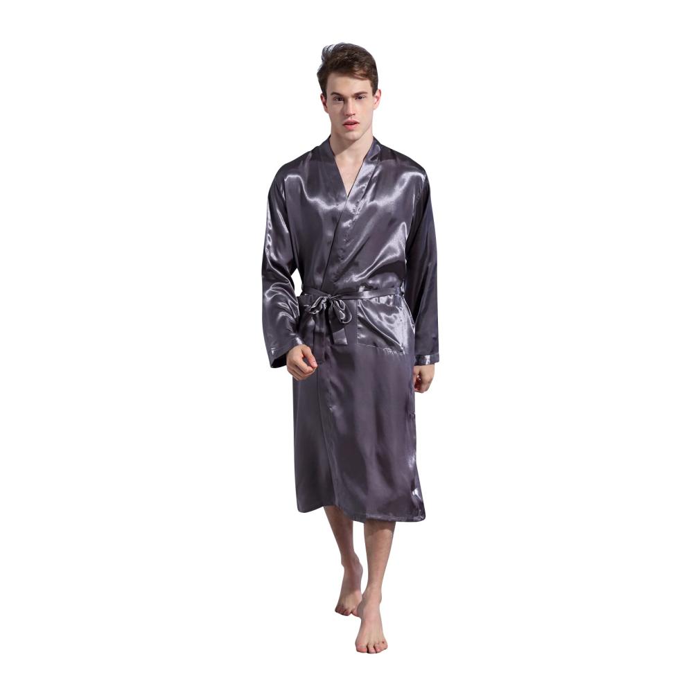 Erleben Sie puren Luxus Herren Bademantel Kimono aus glattem Satin leicht und weich. Perfekt für entspannte Nächte mit Gürtel und Taschen