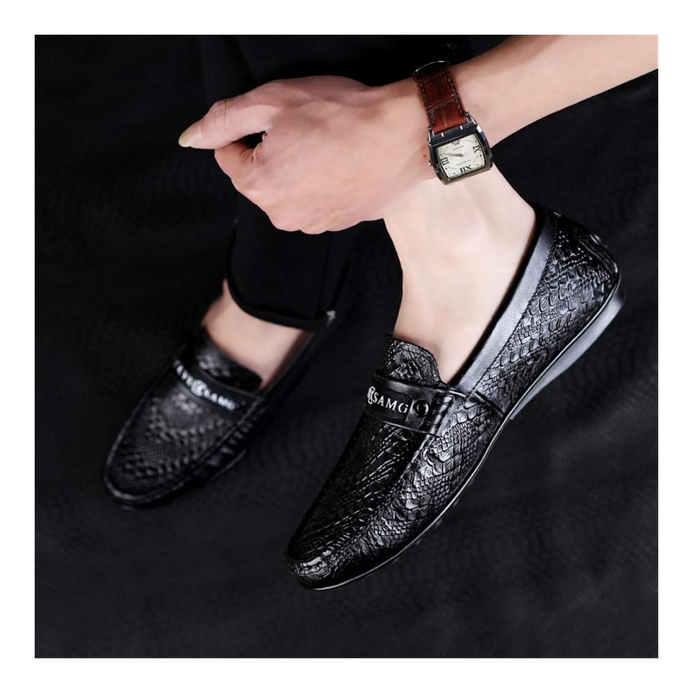 Erstklassige Slipper & Mokassins für Herren Elegante Lederschuhe perfekt für Business und Freizeit. Rutschfest zeitlos und stilvoll in Schwarz. Größe 40 EU