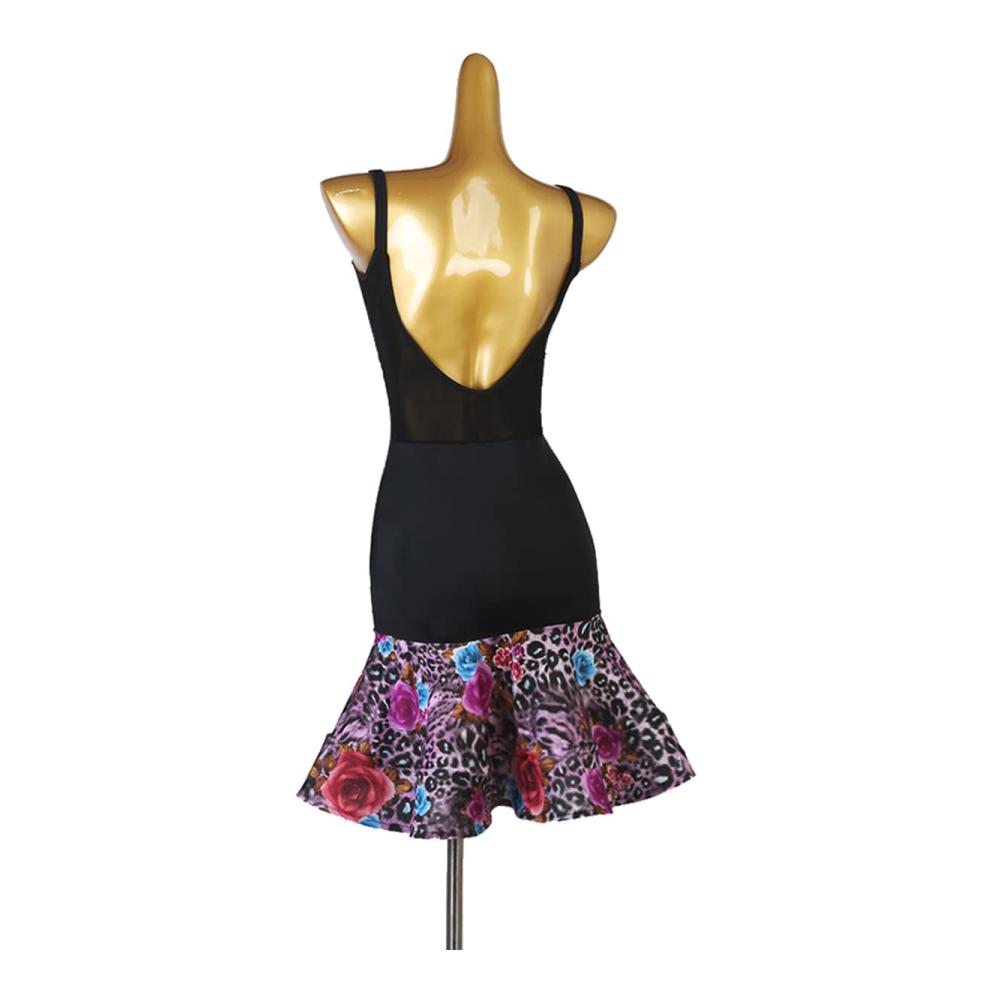 Entzückendes Damen-Latein-Tanzkleid Raffiniertes Schwarz Rückenfrei Perfekt für Ballsaal Salsa & Walzer. Exquisites Design für Tanzwettbewerbe & Training. Jetzt sichern