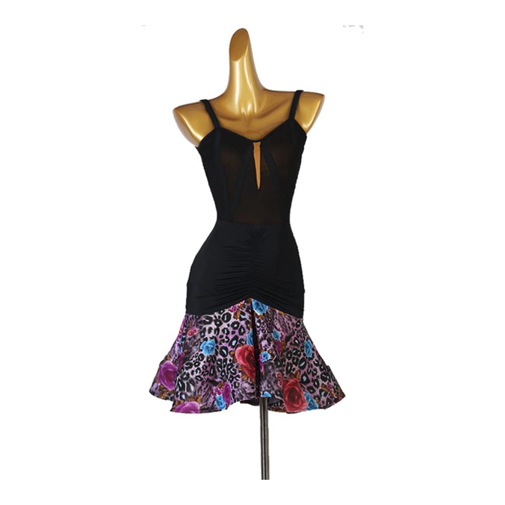 Entzückendes Damen-Latein-Tanzkleid Raffiniertes Schwarz Rückenfrei Perfekt für Ballsaal Salsa & Walzer. Exquisites Design für Tanzwettbewerbe & Training. Jetzt sichern
