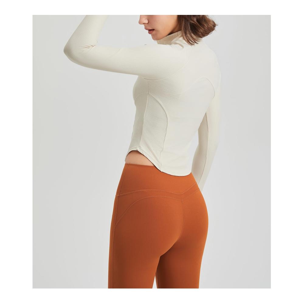 Entdecken Sie unsere innovativen Damen Laufjacken Stylische Sportwear für Fitness Yoga & mehr. Atmungsaktiv Slim Fit mit praktischem Reißverschluss & Daumenloch. Jetzt zugreifen