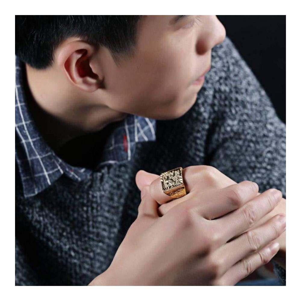 Erlesener 18 Karat Goldring Dapeng-Flügel inspiriert Partygeometrie mit Opal. Dominanter lokaler Herrenring vergoldet und einstellbar für unvergleichlichen Stil