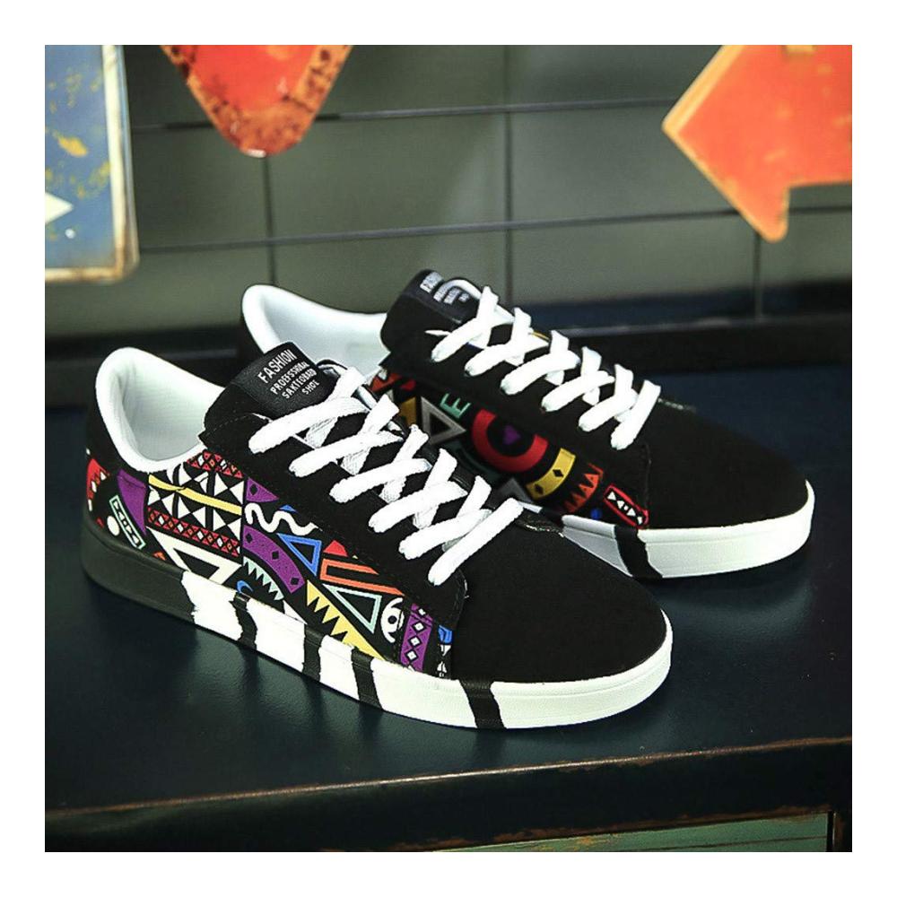 Ultimative Herren Straßenlaufschuhe Schwarze Fitness-Trainer für jedes Terrain. Leicht atmungsaktiv & rutschfest. Perfekt für Jogging & Outdoor-Abenteuer. Jetzt erhältlich
