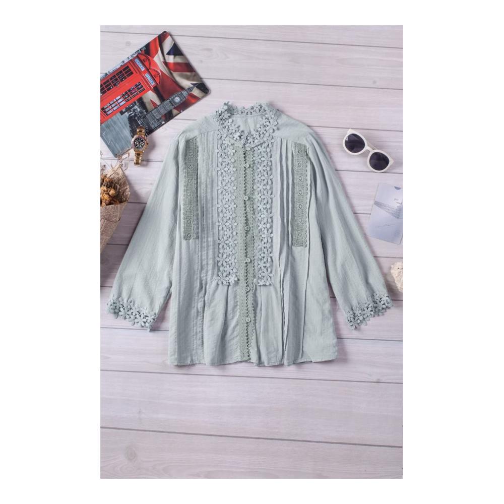 Entdecke zeitlose Eleganz Blusen & Tuniken für jeden Anlass! Damen Oberteile mit raffinierten Details Knopfleiste Spitze Stickerei. Stilvoll und vielseitig für deine Garderobe