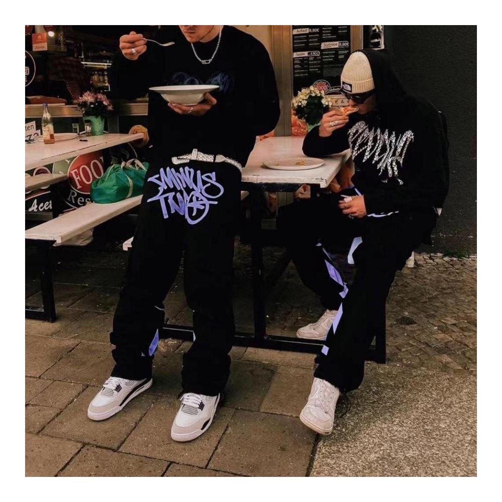 Entdecke den ultimativen Style mit Jeanshosen für Herren! Harajuku Cargo Jogginghose | Y2K Baggy Jeans | Hip-Hop Denim in Schwarze Print | Loose Fit Straight Hose für Männer