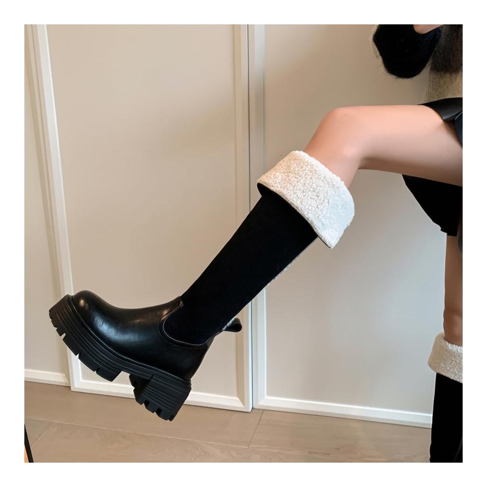 Erleben Sie ultimativen Komfort und Stil Damen Plateau Kniehohe Stiefel mit Chunky Heels und Lammwolle! Perfekte Fusion von Eleganz und Gemütlichkeit. Jetzt sichern