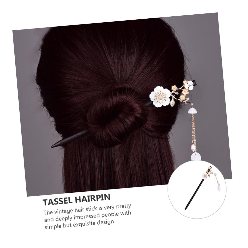 Entdecke den Vintage-Chic 3er Set Haarnadeln aus Metall für Damen - Retro-Blumenmuster Stäbchen aus Legierung und Holz - Ideales Haarschmuck-Accessoire für jede Frau