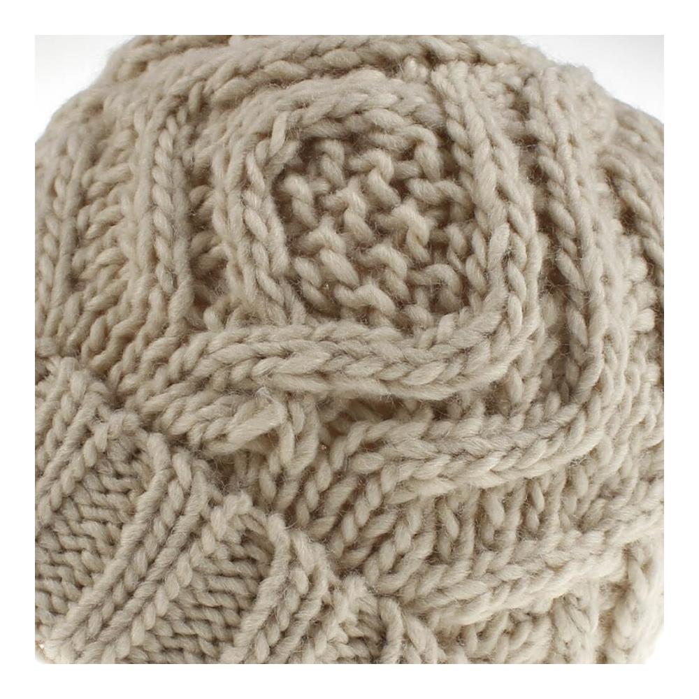 Behalte den Winter im Griff mit unserer hochwertigen Unisex Strickmütze! Perfekt gestrickt für Wärme und Stil. Holen Sie sich jetzt Ihre neue Lieblingsmütze für Herren und Damen