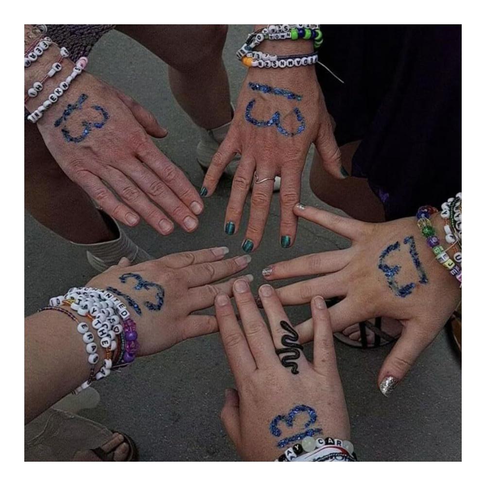 22 Stück DIY Musikliebhaber Armbänder - Inspiriert von Sängern Perfektes Geschenk für Partys! Hochwertige Glasfarben Freundschaftsschmuck