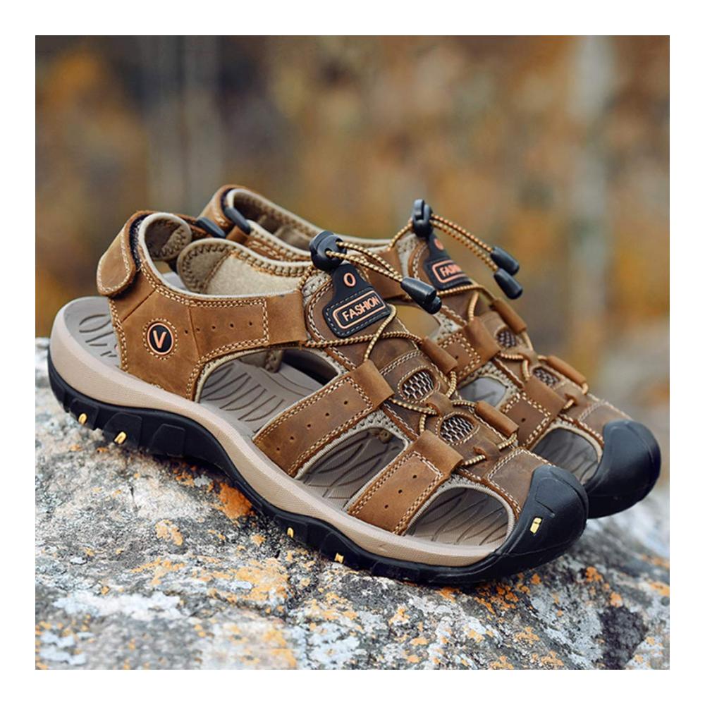 Ultimativer Sommerkomfort Hochwertige Ledersandalen für Herren - Geschlossene Zehen Atmungsaktives Design für den Strand. Perfekt für den Urlaub