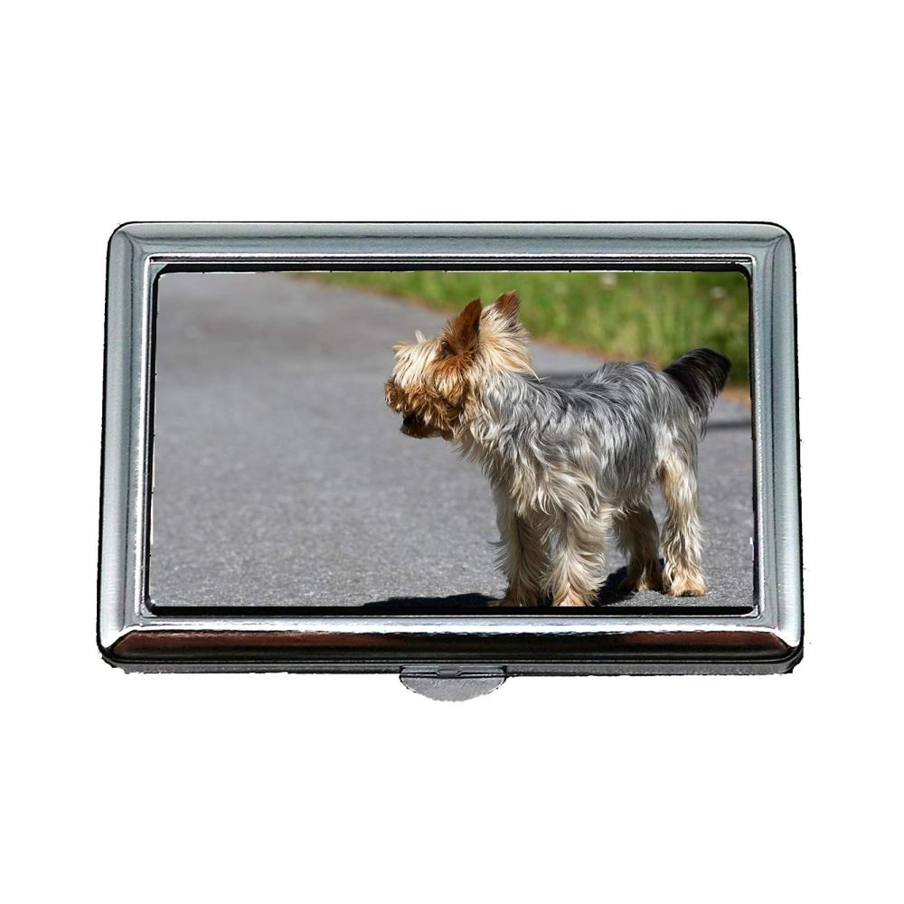 Stilvolles Zigarettenetui für unterwegs Hochwertiges Hard-Box Etui für Zigaretten und Visitenkarten aus Edelstahl – Ideal für kleine Hunde wie Yorkies