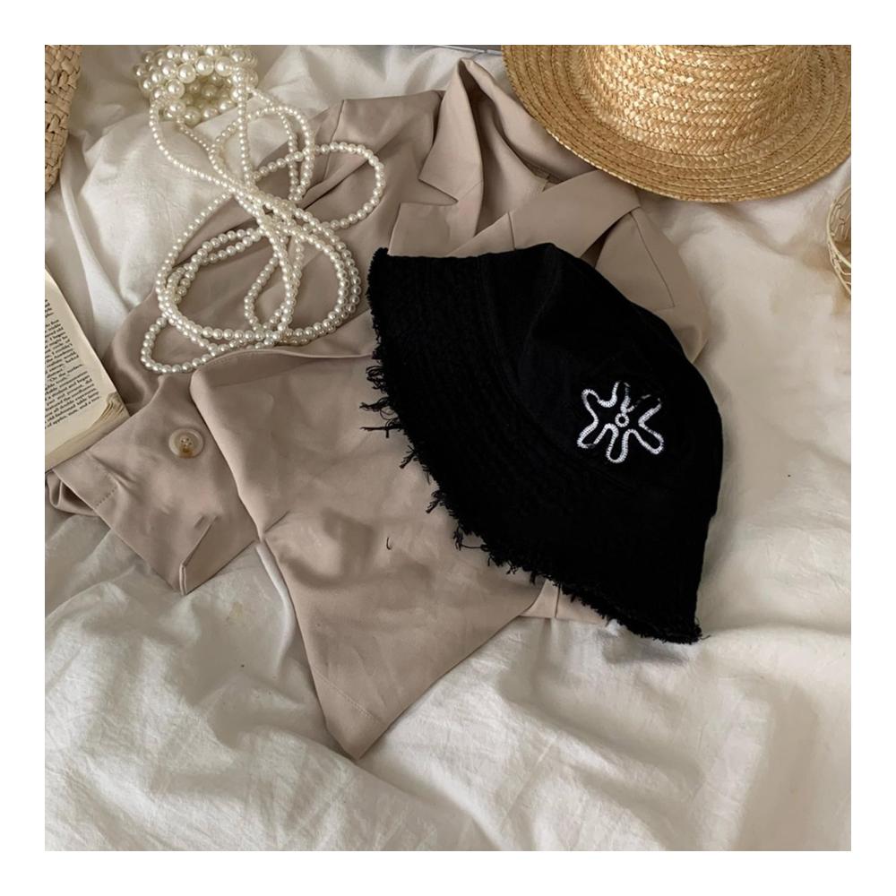 Entdecke den zeitlosen Charme Vintage Fischerhut für stilbewusste Erwachsene. Ideal für Outdoor-Sport und Sonnenschutz. Ein Must-have für Damen Teenager und jeden Sommerlook