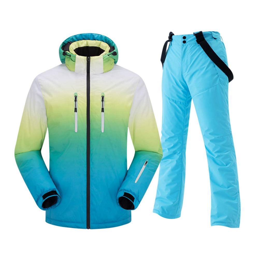 Blau