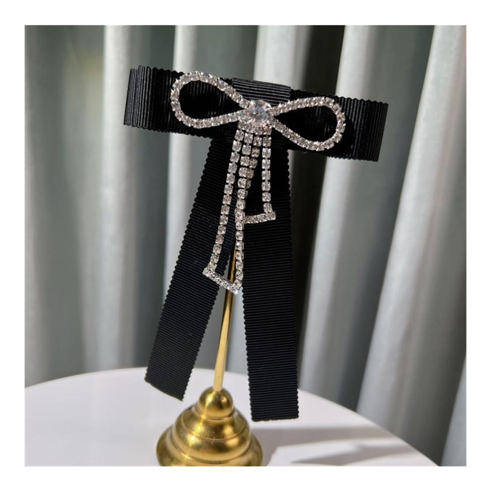Extravagante Damen-Brosche Fliegen Sie stilvoll mit funkelnden Strasssteinen - Perfektes Accessoire für Cosplay und besondere Anlässe