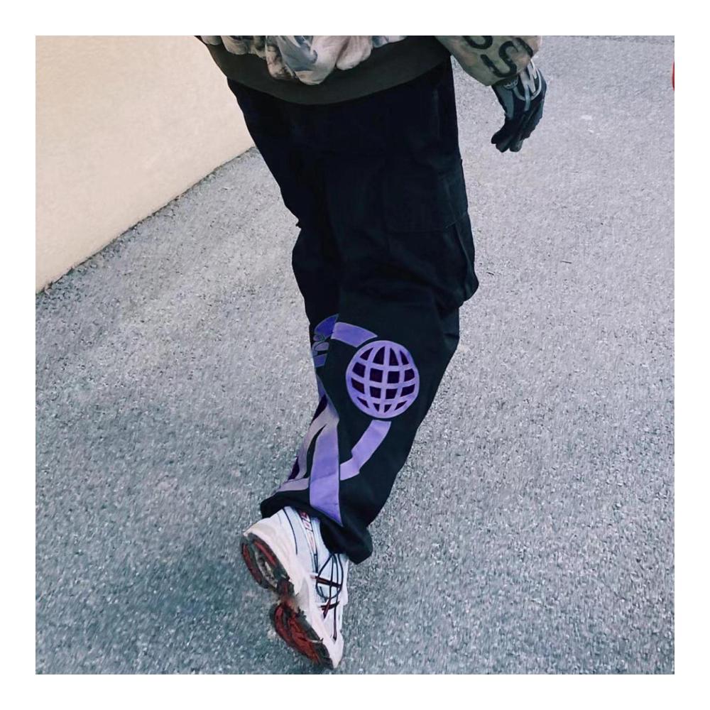 Entdecke den ultimativen Style mit Jeanshosen für Herren! Harajuku Cargo Jogginghose | Y2K Baggy Jeans | Hip-Hop Denim in Schwarze Print | Loose Fit Straight Hose für Männer