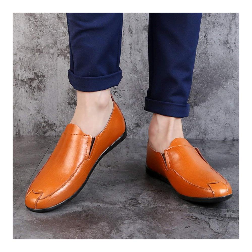 Entdecken Sie stilvolle Herren Slipper & Mokassins in Rotbraun perfekt für formelle Anlässe! Ein Hauch von Eleganz Komfort und zeitlosem Stil in Größe 43 EU