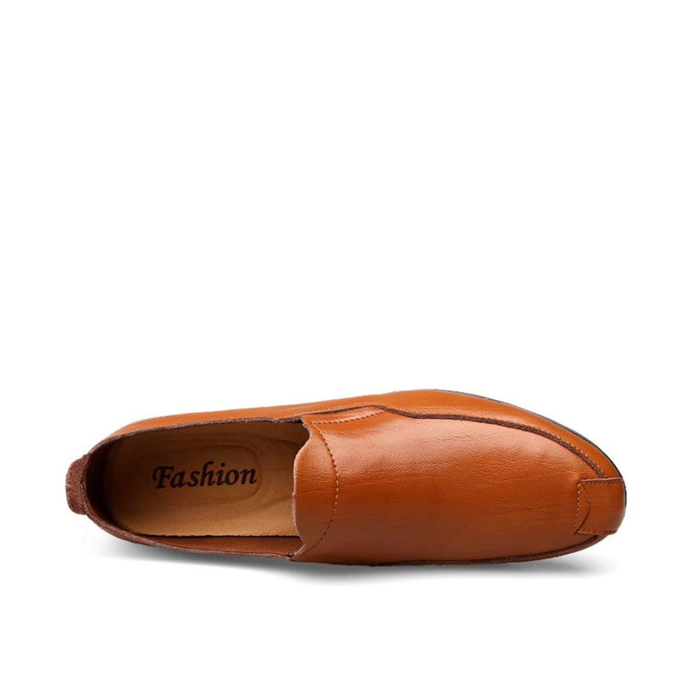 Entdecken Sie stilvolle Herren Slipper & Mokassins in Rotbraun perfekt für formelle Anlässe! Ein Hauch von Eleganz Komfort und zeitlosem Stil in Größe 43 EU