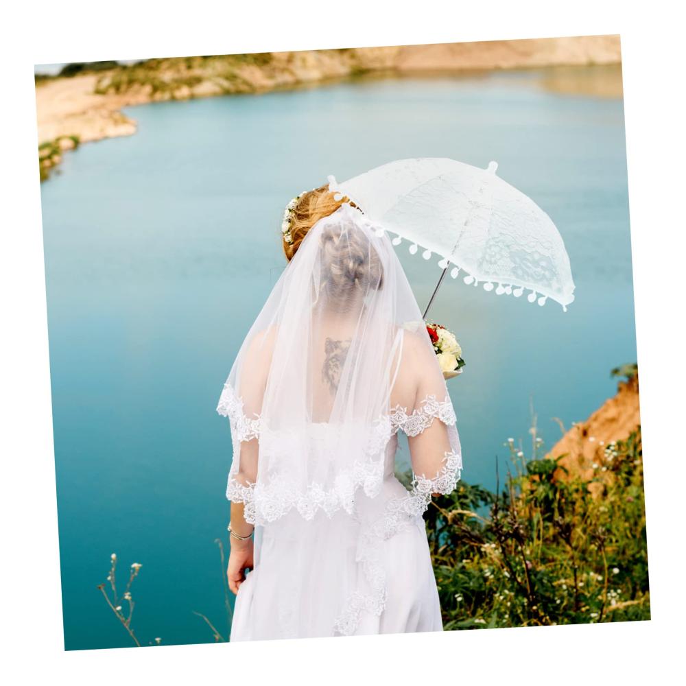Entdecken Sie den zeitlosen Charme Stockschirme für stilvolle Mädchen. Vintage-Design mit Spitze perfekt als Geschenk für Blumenmädchen Hochzeiten und mehr