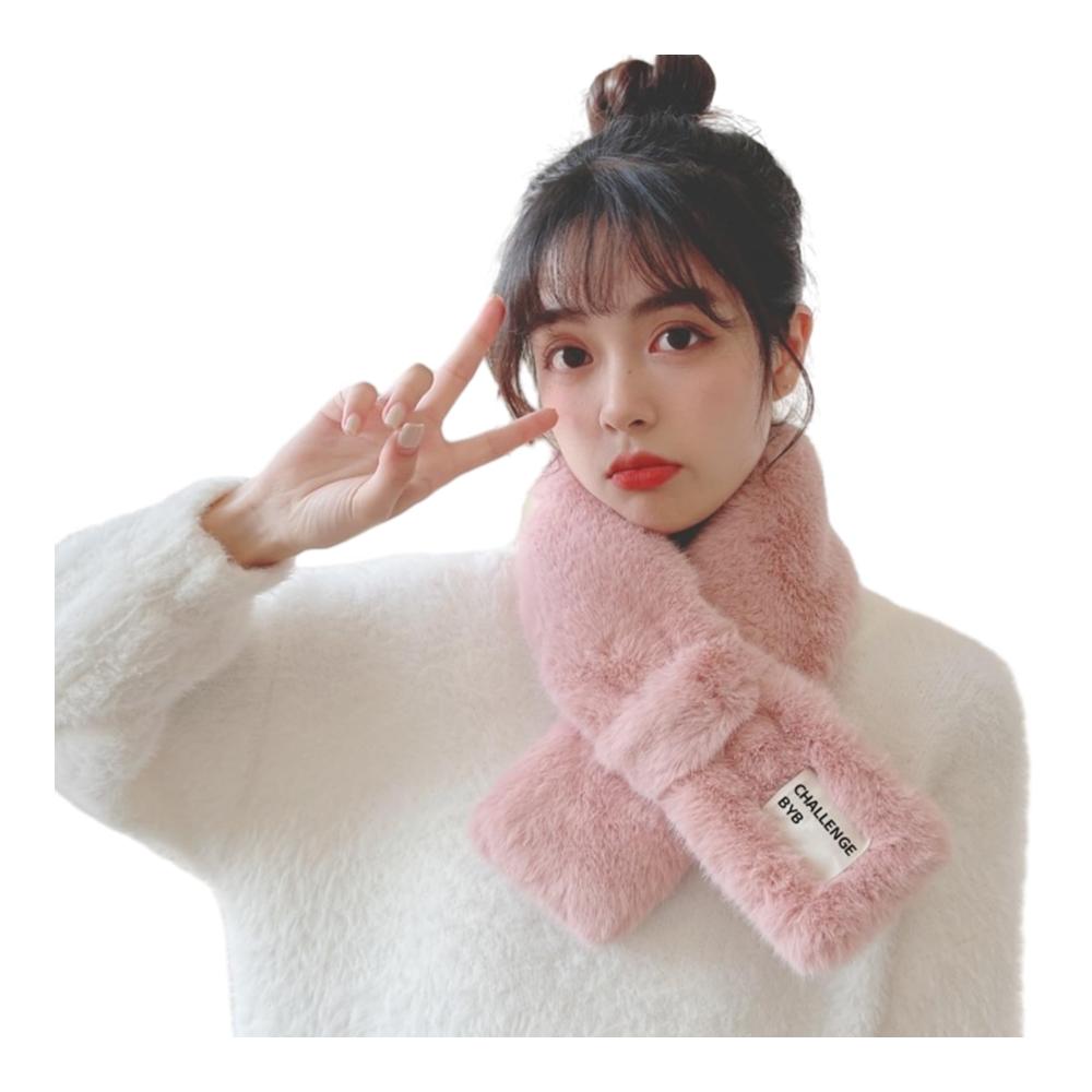Entdecke den Damen Winter Fleece Schal Dopamin Styling Halswärmer im Y2k Stil. Kreuzverschluss für ultimativen Komfort. Plüsch und verdickt für extra Wärme. Leicht und kuschelig