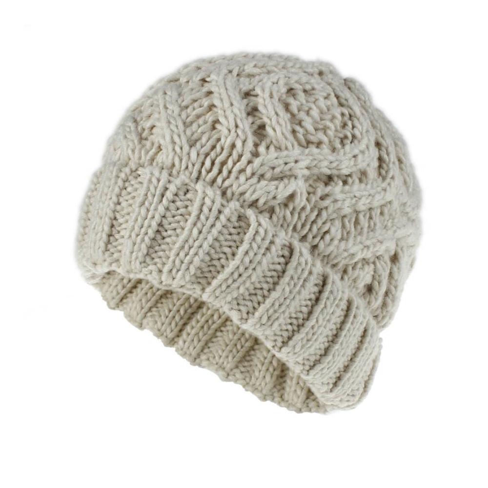 Behalte den Winter im Griff mit unserer hochwertigen Unisex Strickmütze! Perfekt gestrickt für Wärme und Stil. Holen Sie sich jetzt Ihre neue Lieblingsmütze für Herren und Damen