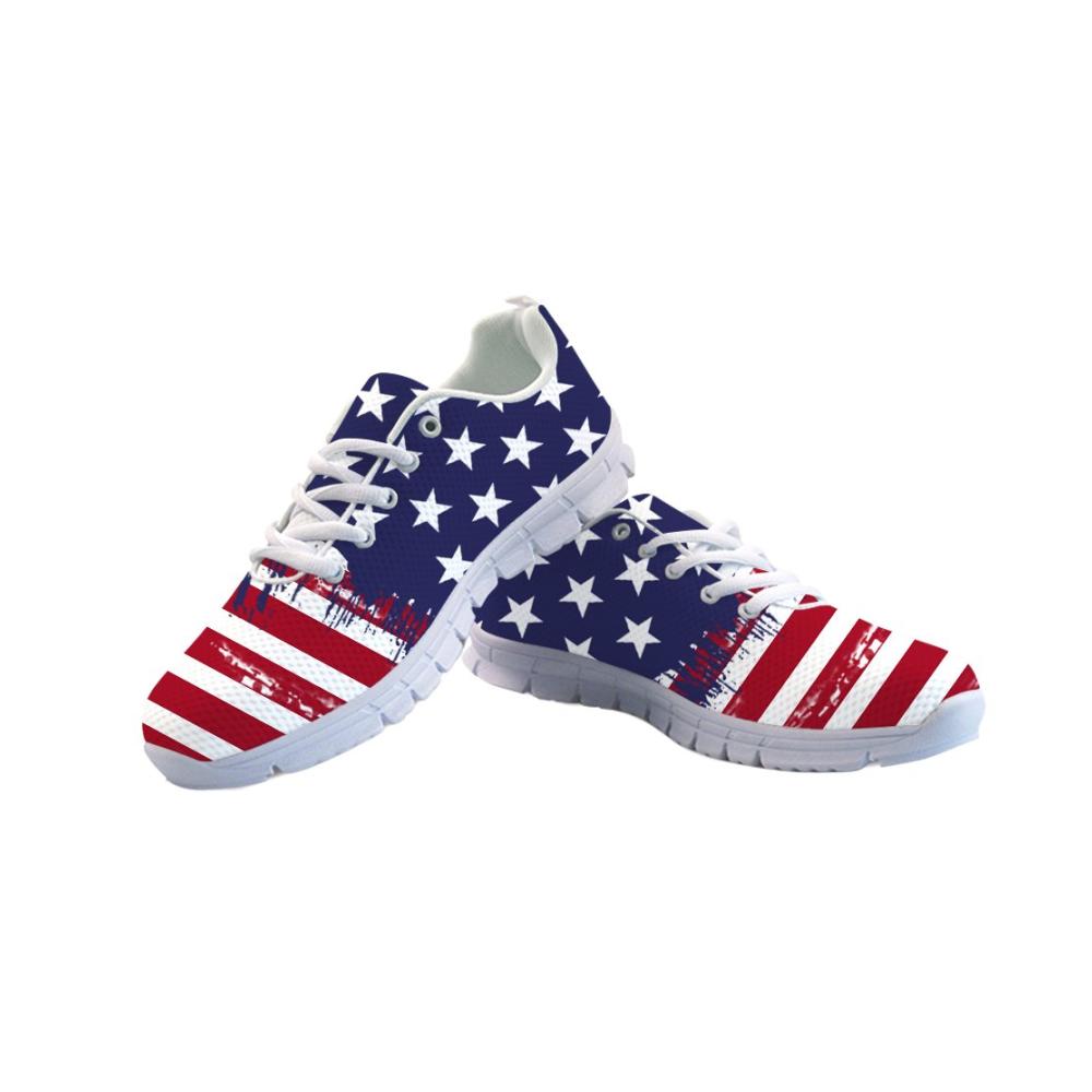 Erlebe ultimativen Komfort mit unseren amerikanischen Flagge bedruckten Straßenlaufschuhen! Leichte Laufschuhe Jogger-Sneaker-Stil perfekter Sitz dank Schnürschuh