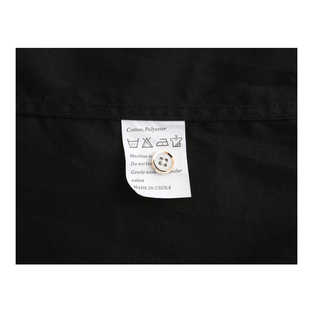 Entdecken Sie den perfekten Stil Herren Hemden mit Blumendruck ideal für den Sommer. Trendy Button-Down-Designs für lässige Eleganz. Jetzt zugreifen