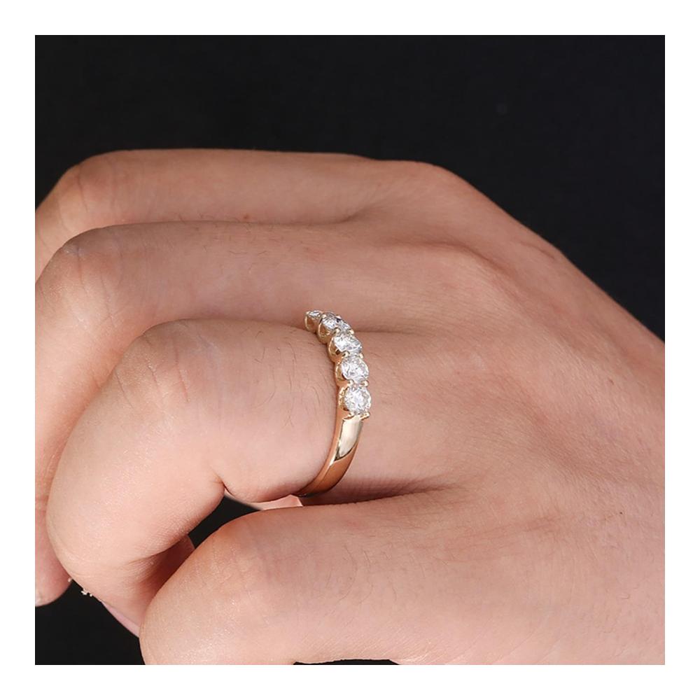Einzigartige 18 Karat Gelbgold Trauringe mit 0.5ct Labor Diamanten - Stapelbar und stilvoll für Ihre ewige Liebe - Hochwertige Eheringe und Verlobungsring für Damen