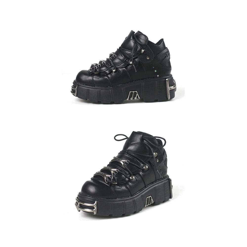 Erobern Sie die Straße mit DONLIS Damen High Heel Stiefeln Heavy Metal Rock Style Gothic Plateau & Punk Chunky Heels. Jetzt erhältlich lassen Sie sich diesen Style nicht entgehen