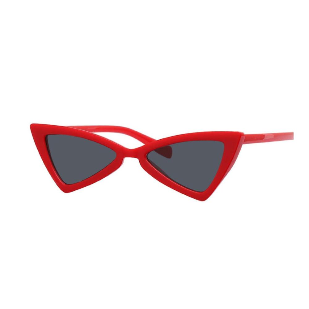 Entdecke den Charme der Schmetterlings- und Katzenaugen-Sonnenbrille! Stilvoll feminin in Rot und Schwarz – für eine elegante Lady von heute. Jetzt zugreifen und strahlen