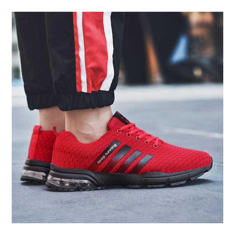 Verpassen Sie Ihrem Stil einen neuen Kick mit unseren Herren-Espadrilles! Perfekt für lässige Spaziergänge oder sportliche Aktivitäten auf Asphalt. Holen Sie sich Ihre neuen Lieblingsschuhe jetzt