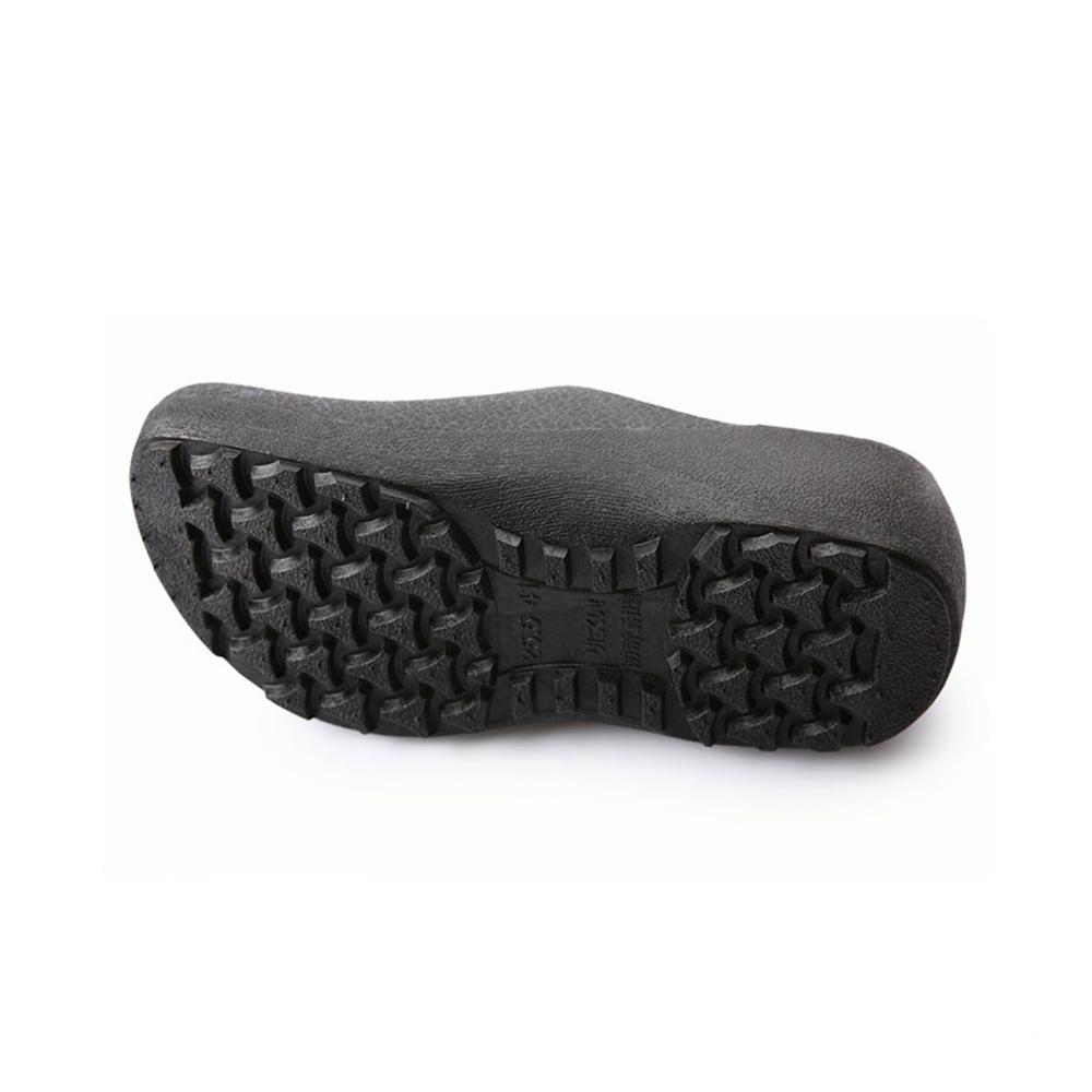 Entdecken Sie stilvolle schwarze Schuhe für Herren Wasserdicht rutschfest und ölbeständig! Perfekt für Gartenarbeit und Kochen. Geh bequem mit luftigem Fußbett und stoßdämpfender Sohle