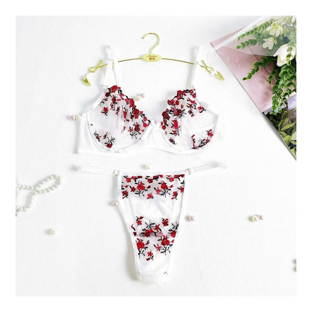 Entdecke verführerische Baby Dolls & Negligees Sexy Damen Dessous Set für sinnliche Nächte! Push Up BH Spitze Bodysuit Reizwäsche und mehr. Jetzt sexy fühlen und genießen
