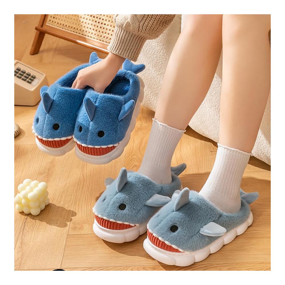 Entdecke den ultimativen Komfort Plüschige Hausschuhe für Damen und Herren | Rutschfeste Home Slippers mit tierischem Charme | Warme bequeme Schlappen für den Winter (Hellblau Größe 36/37 EU