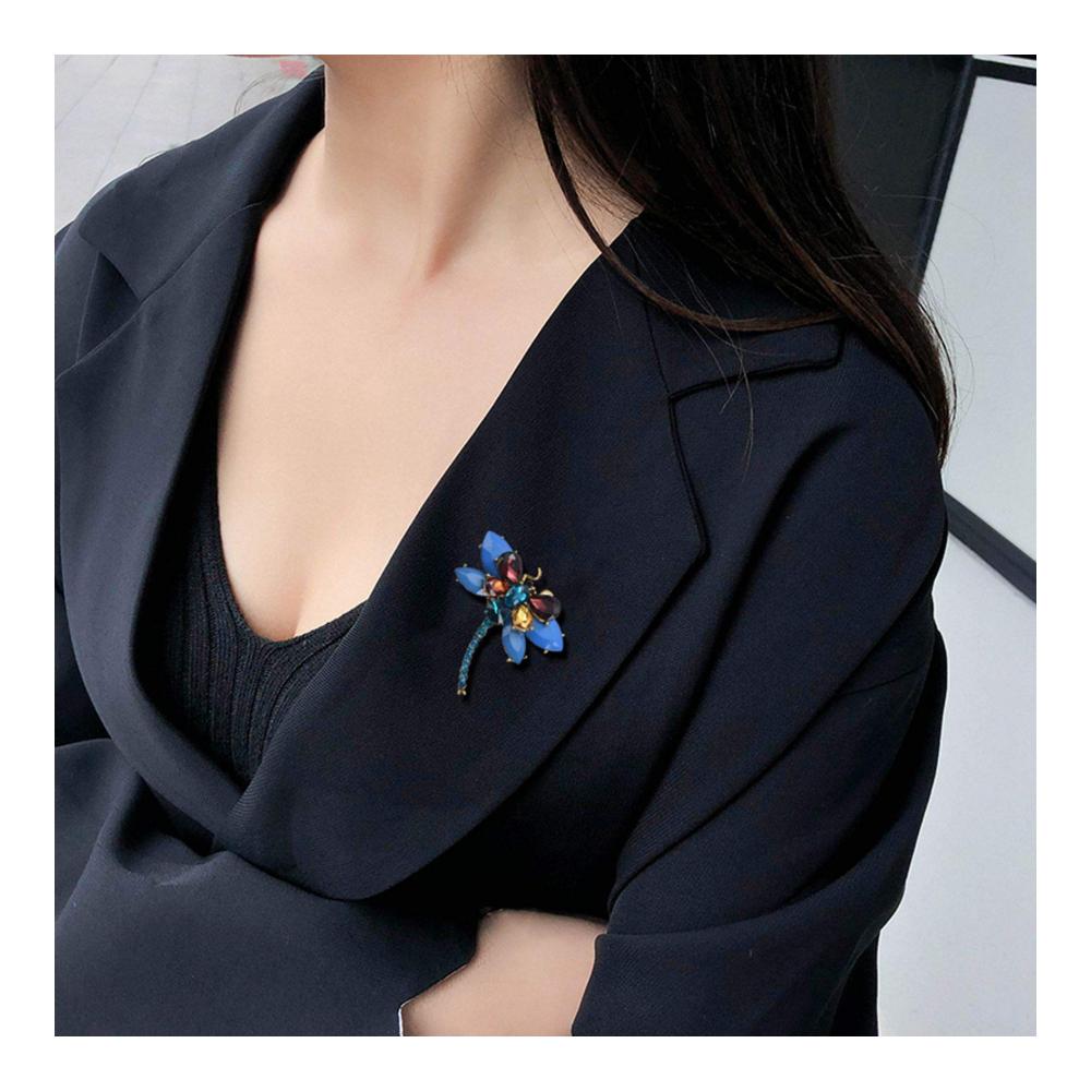 Elegante Harz Libellen Broschen Glanzvolle Strass-Insekten-Anstecker in Rot. Perfekt als Geschenk! Entdecken Sie stilvolle Broschen & Anstecknadeln jetzt