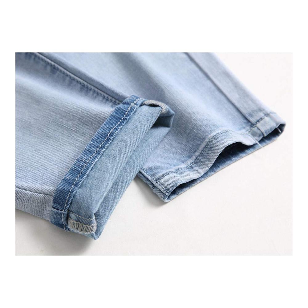 Entdecken Sie die perfekten Herren Jeanshosen Slim Fit Stretch Denim. Stilvoll und bequem für jede Gelegenheit. Jetzt zugreifen und Ihren Look aufwerten