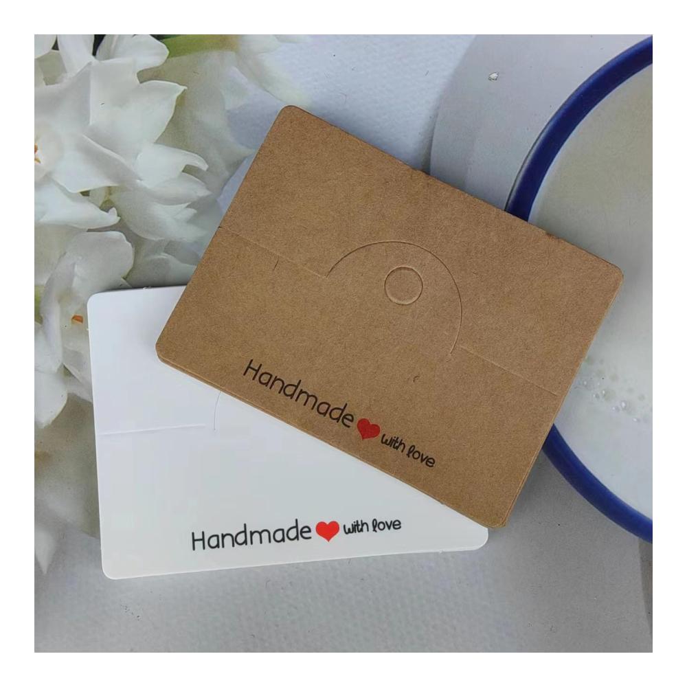 100 Stück 8 x 6 cm Schmuck-Armband-Displaykarten handgefertigt mit Liebe Aufdruck kraft Papier Karte Hängeetikett Kartonverpackung Anhänger Präsentationskärtchen Schmuckkästen
