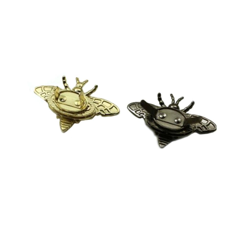 Sicher reisen mit Stil Hochwertige Gepäckschlösser für Koffer und Taschen! Zuverlässige Metallverschlüsse für Ihre Reisesicherheit. Entdecken Sie jetzt