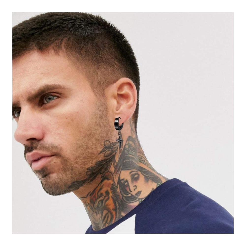 Stilvoll punkig 21-teiliges Set Edelstahl-Ohrringe für Herren mit Creolen Anhängern und Ohrsteckern in Schwarze Kpop Huggie Ohrringe. Holen Sie sich jetzt Ihren einzigartigen Look