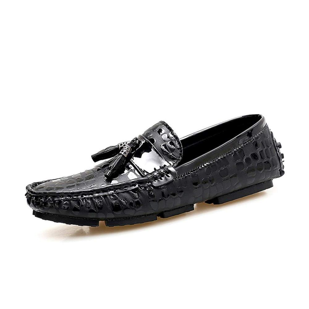 Erfrische deinen Stil mit zeitlosen Slippern & Mokassins Herrenmode zum Hineinschlüpfen für Freizeit Arbeit & Partys. Hol dir jetzt diese flachen Schuhe