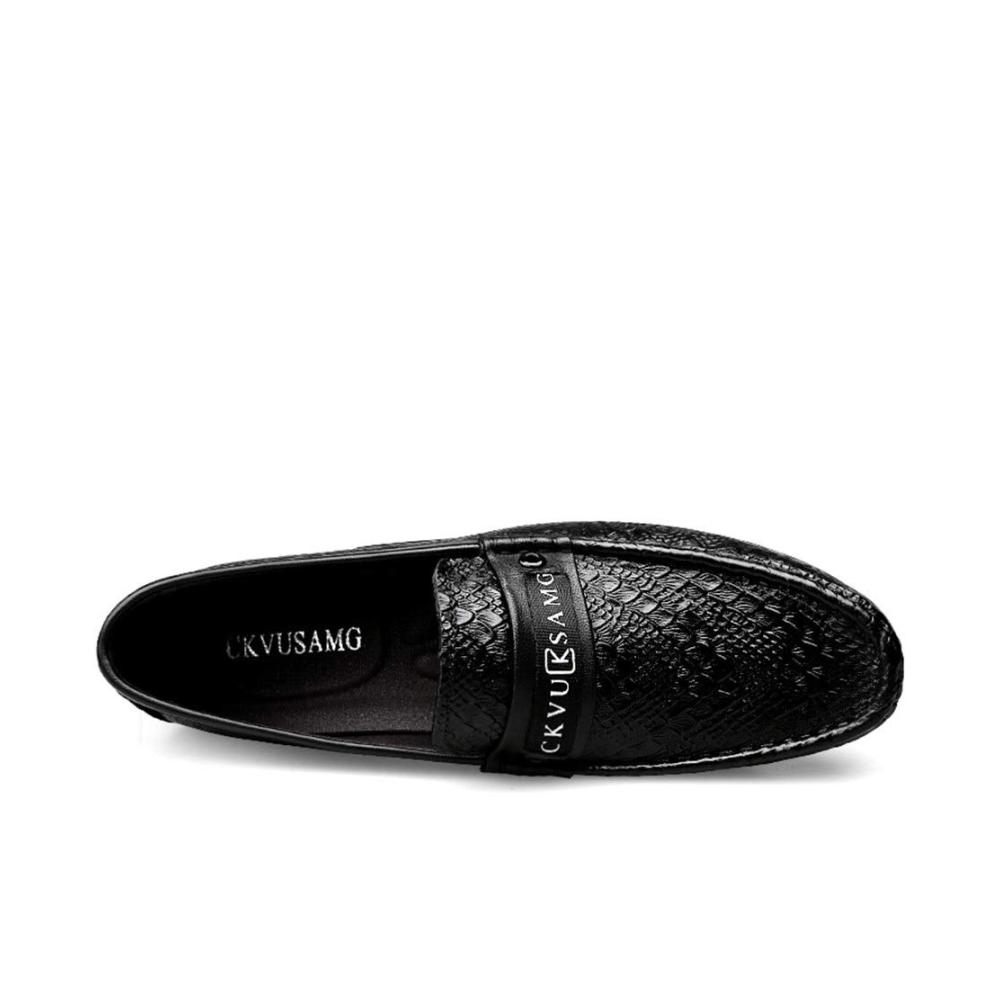 Erstklassige Slipper & Mokassins für Herren Elegante Lederschuhe perfekt für Business und Freizeit. Rutschfest zeitlos und stilvoll in Schwarz. Größe 40 EU